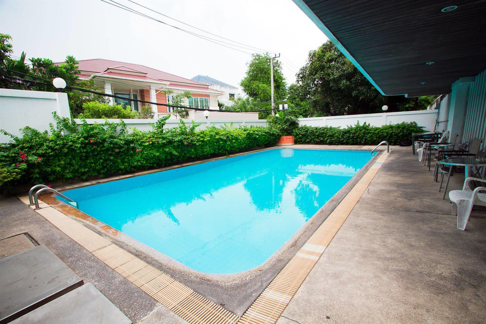 The Xp Bangkok Hotel Exterior foto